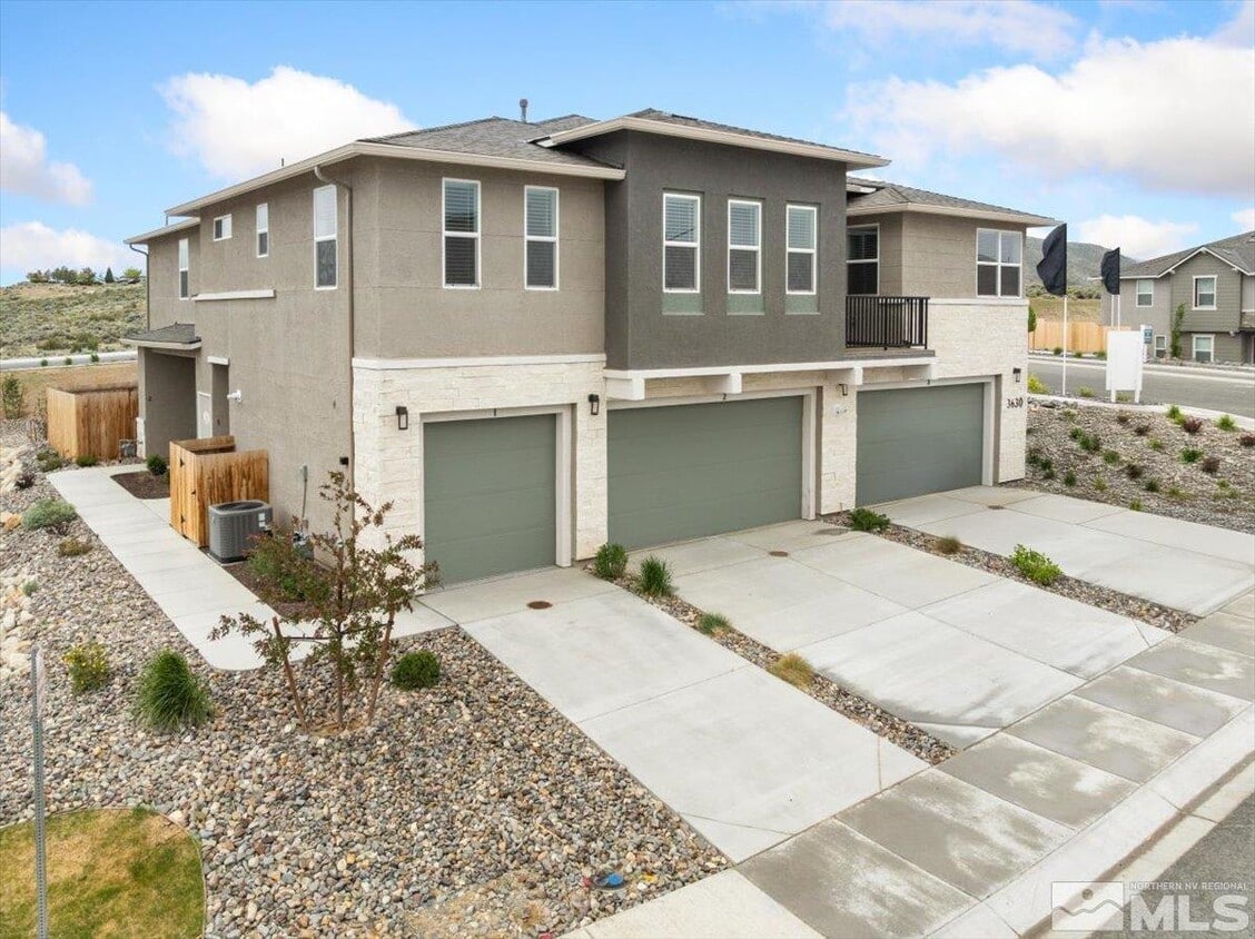Foto principal - 3630 Flare Ln