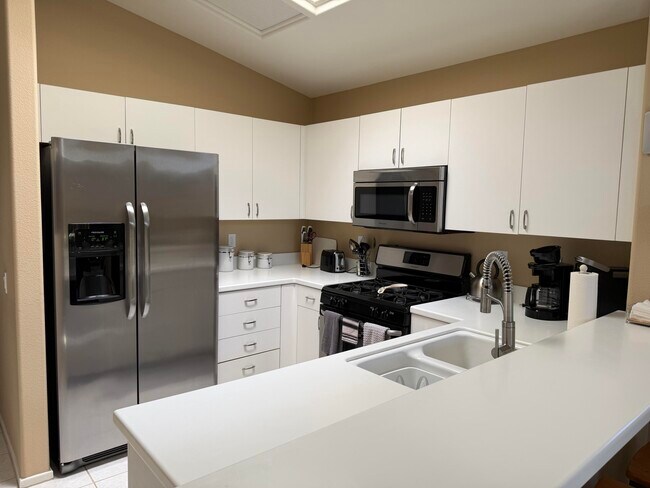 Foto del edificio - 78975 Champagne Ln