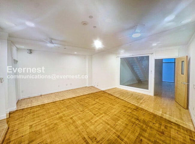 Foto del edificio - 311 Oak St