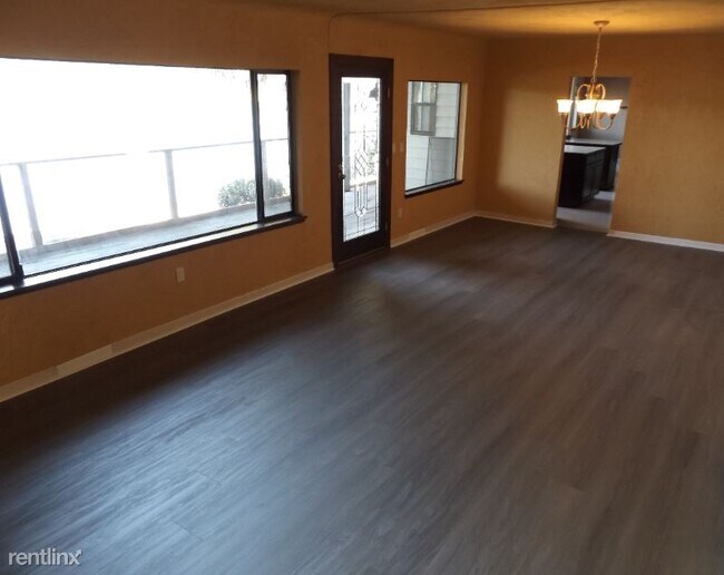 Foto del edificio - 4 br, 2 bath House - 1228 NW Drift Ln