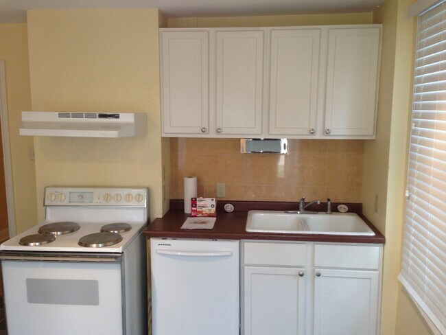 Foto del edificio - Duluth, MN - 4 bed - 2 bath