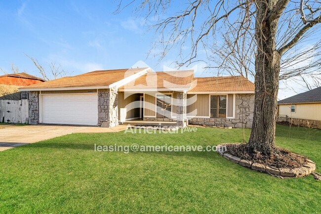 Foto del edificio - 8009 E Lansing St