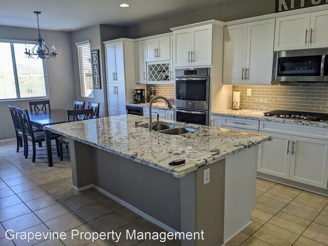 Foto del edificio - 4 br, 3 bath House - 31870 Serrento Drive