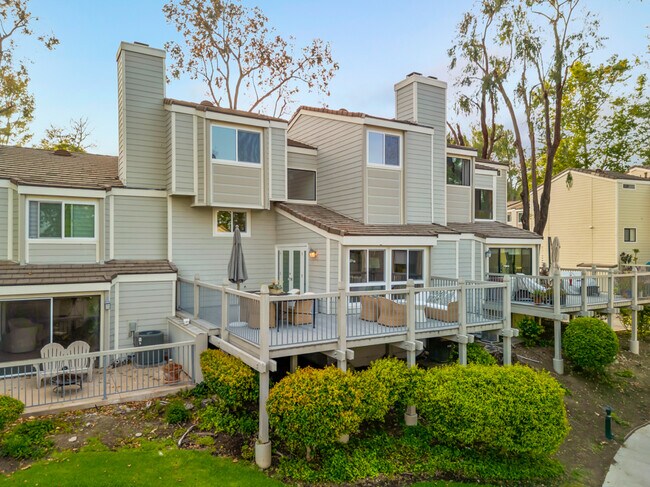 Foto del edificio - 1228 S Westlake Blvd