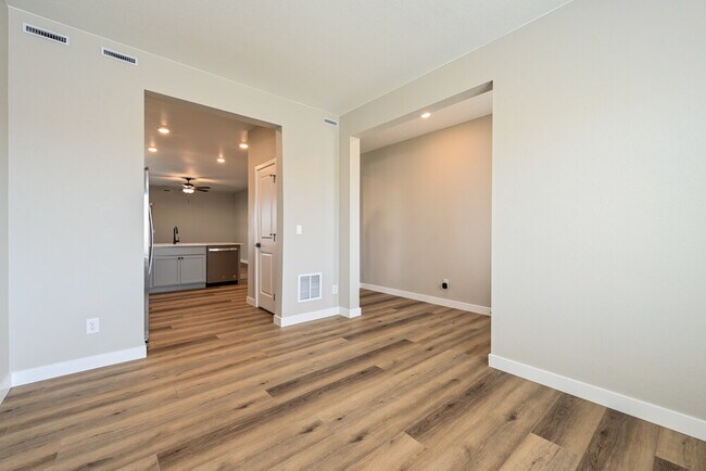 Building Photo - 9482 Yampa Ct