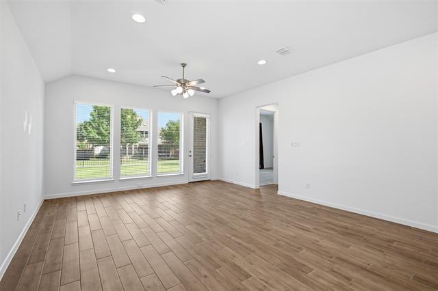 Foto del edificio - 1459 Kingswell Ln
