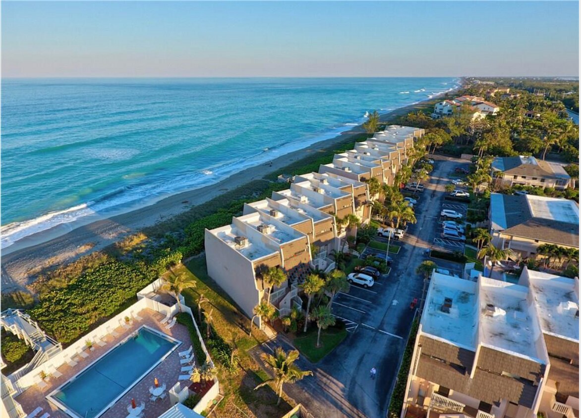 Ocean Front Beach Condo - 11000 S Ocean Dr