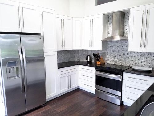 Foto del edificio - 6168 NW 24th St