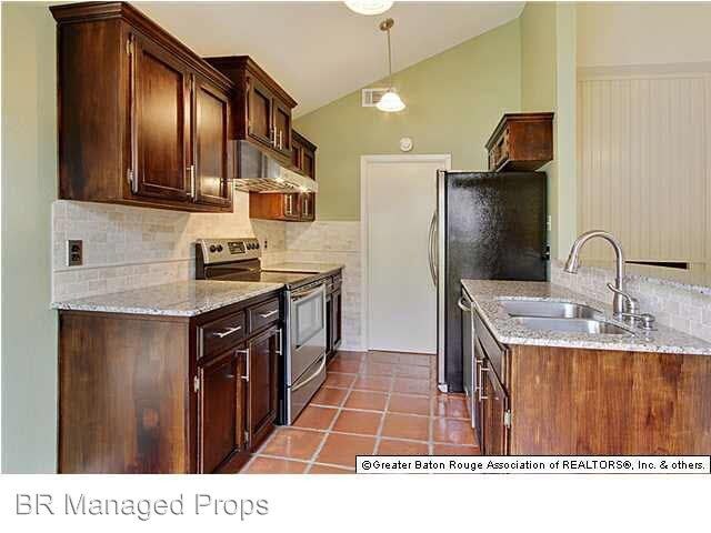 Foto del edificio - 2 br, 2 bath House - 8029 Summa Ave. #A