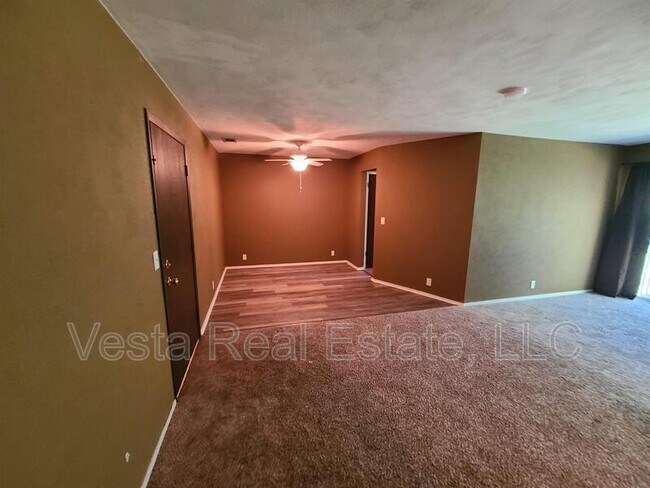 Foto del edificio - 412 N Highland St