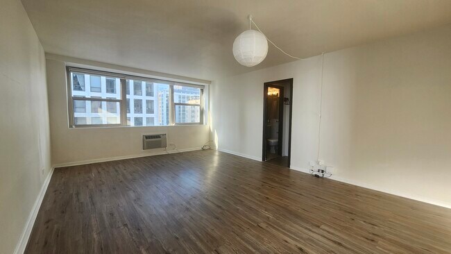 Foto del edificio - 253 E Delaware Pl