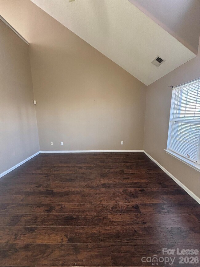 Foto del edificio - 1641 Clooney Ln