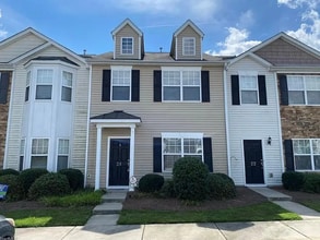 Building Photo - 24 Arbor Hl Pl