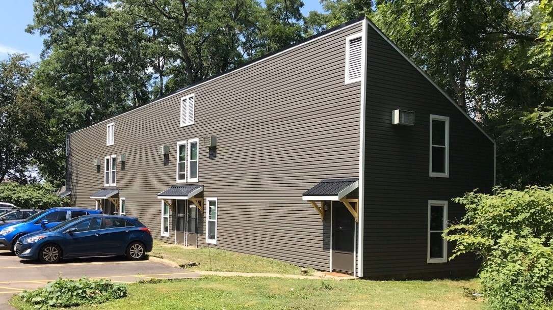 Primary Photo - 526 Tallmadge Rd