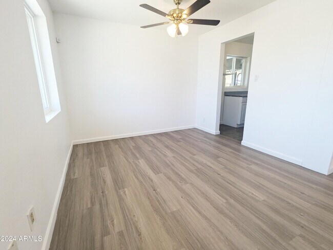 Building Photo - 1630 W Ironwood Dr