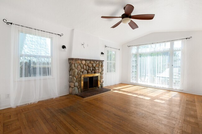 Front house living room - 105 San Clemente St