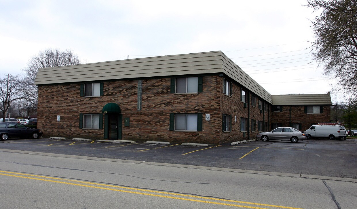 Primary Photo - 1014 Burlington Ave