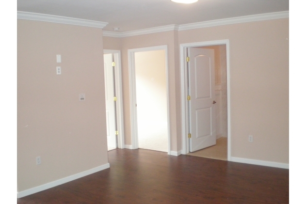 Foto del edificio - 2543-2545 Bronxwood Ave