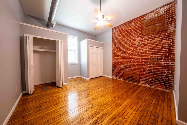 Foto del edificio - 1422 Lyon St