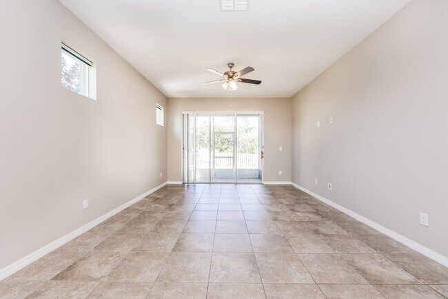 Foto del edificio - 32644 Rapids Loop