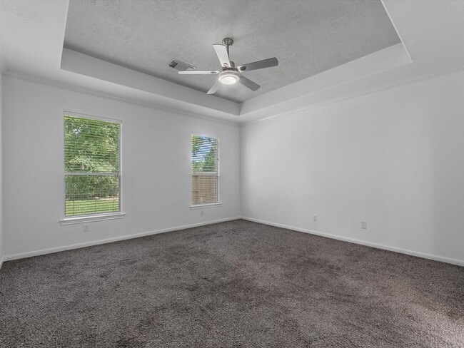 Building Photo - 25553 Oakhurst Forest Dr