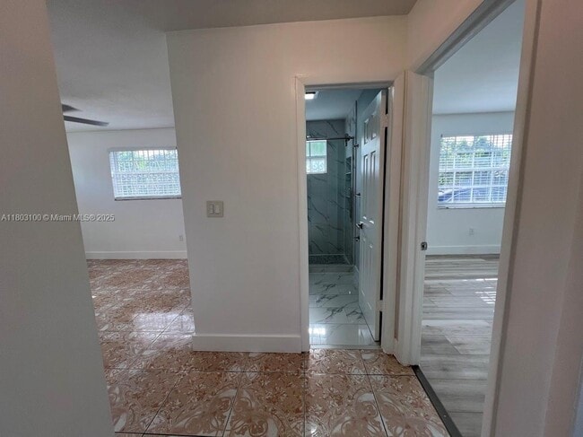 Foto del edificio - 3081 NW 94th St