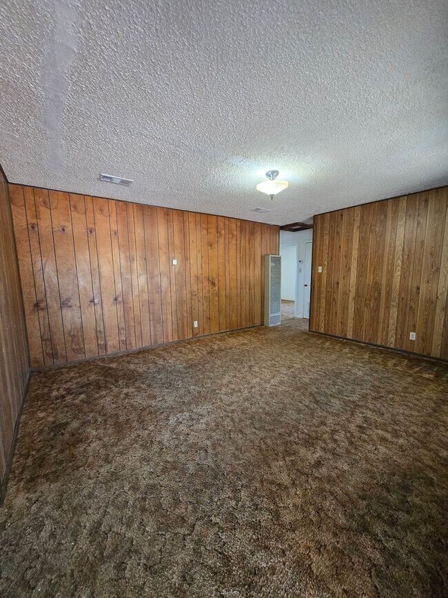 Foto del edificio - HUD Property