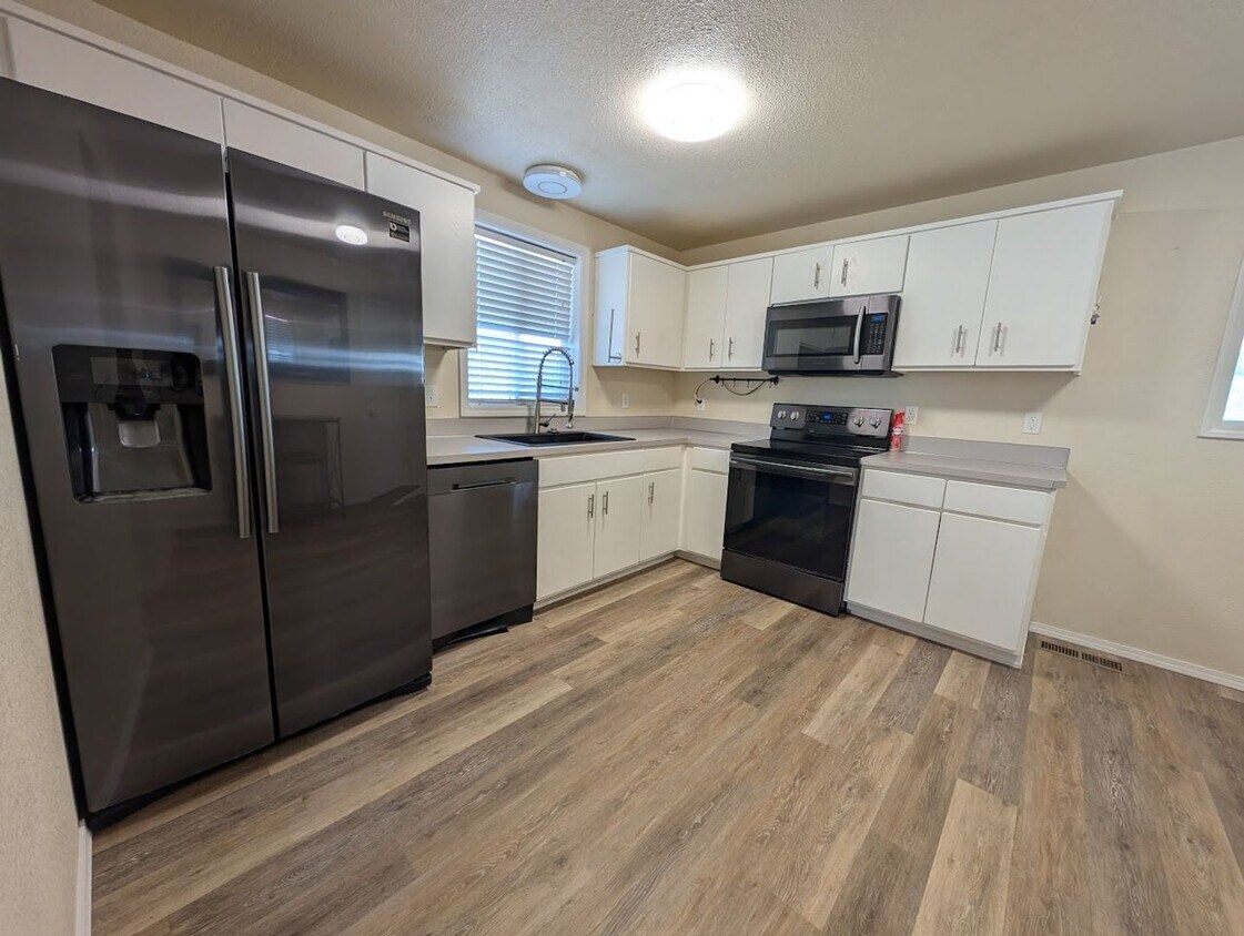 Primary Photo - Pet-Friendly Clarkston House with Fenced Yard