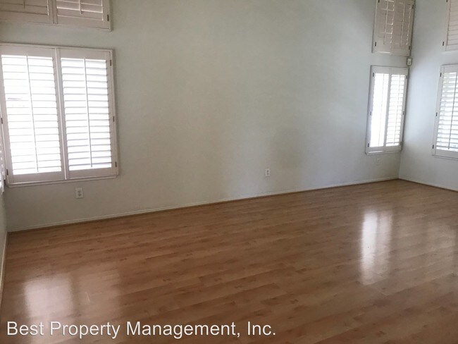 Foto del edificio - 3 br, 2.5 bath House - 751 Canyonwood Court