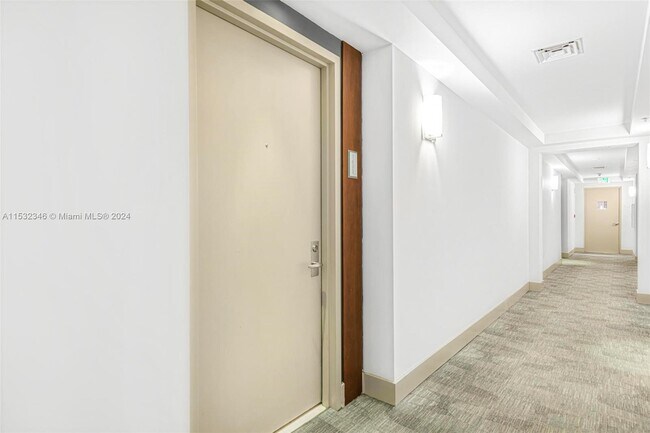 Foto del edificio - 186 SE 12th Terrace