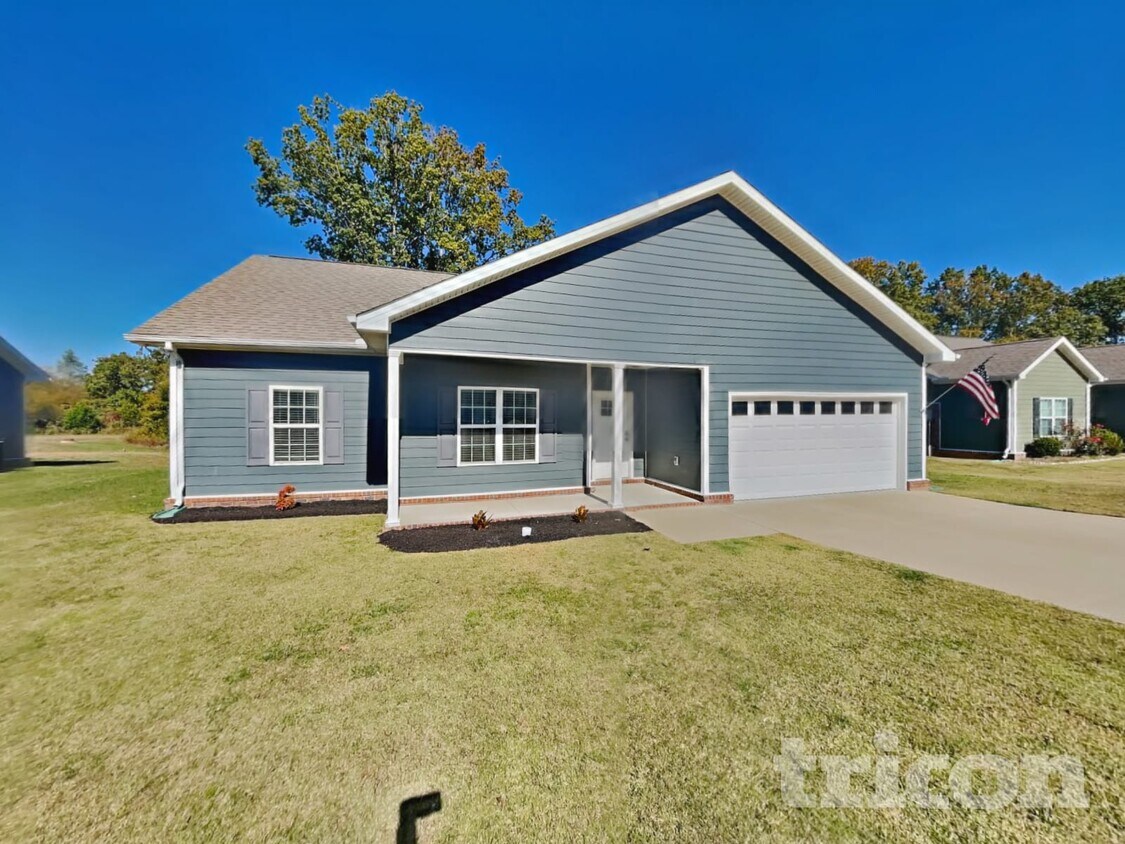 Foto principal - 825 Ellyson Dr