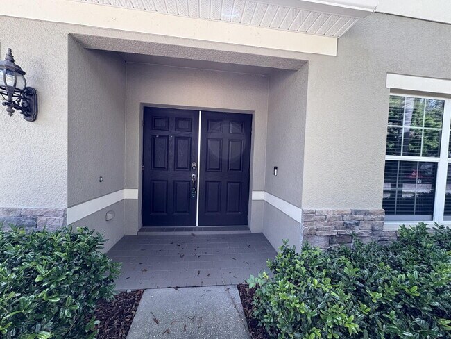 Foto del edificio - Spacious 5-Bedroom Pool Home with Putting ...