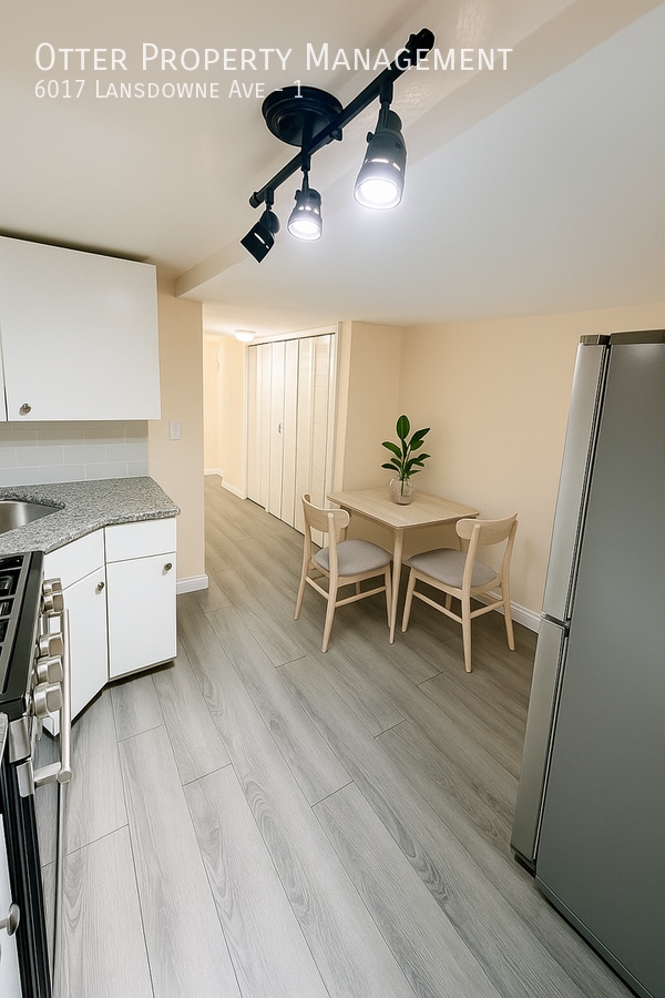 Foto del edificio - 6017 Lansdowne Ave