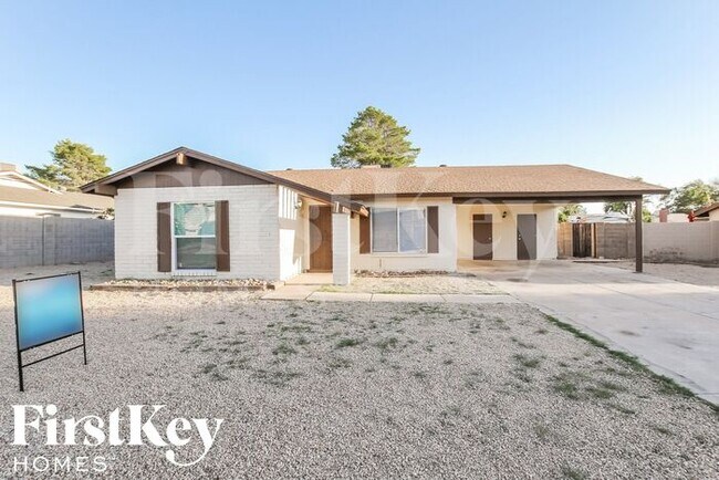 Building Photo - 1327 W Kerry Ln