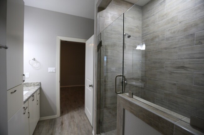 Foto del edificio - 1402 W Heritage Dr