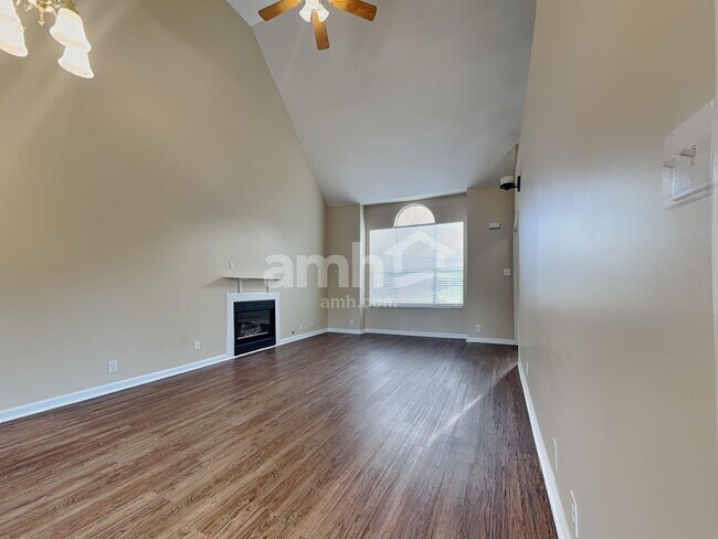 Building Photo - 8424 Foxworth Trl