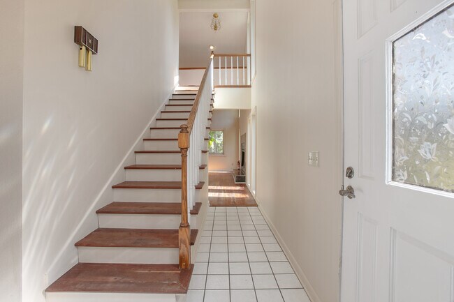 Foto del edificio - 5735 Fox Hollow Rd