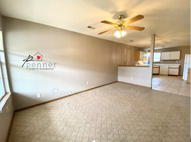 Foto del edificio - 2000 SW Sandstone Ct
