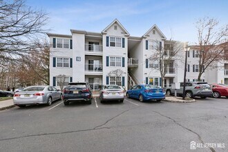 Building Photo - 1634 Waterford Dr