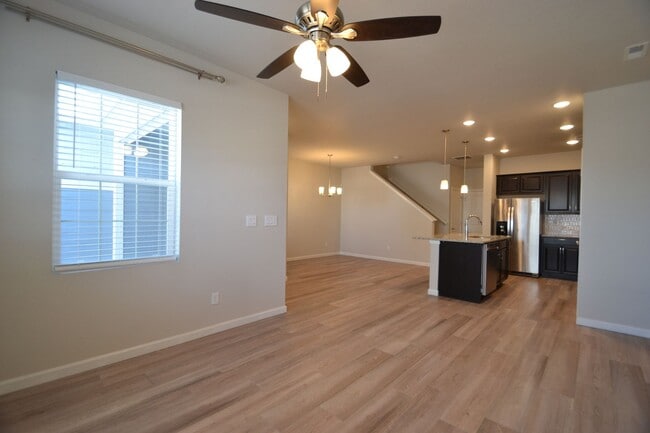 Building Photo - 8719 Shady Ridge Grv
