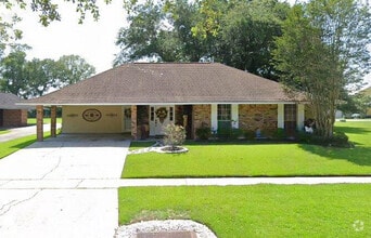 Building Photo - 4343 Lassen Dr