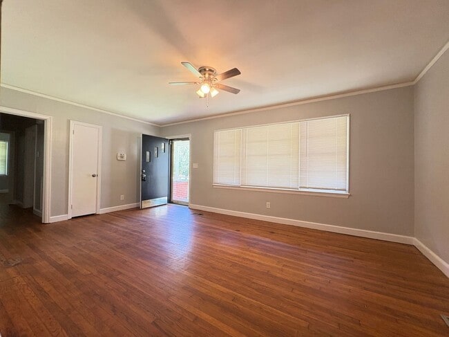 Building Photo - 3604 Pelzer Ave