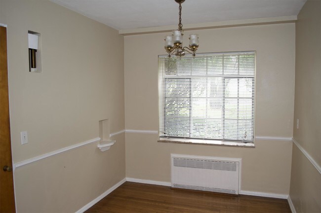Foto del edificio - 2255 Sherwood Ave