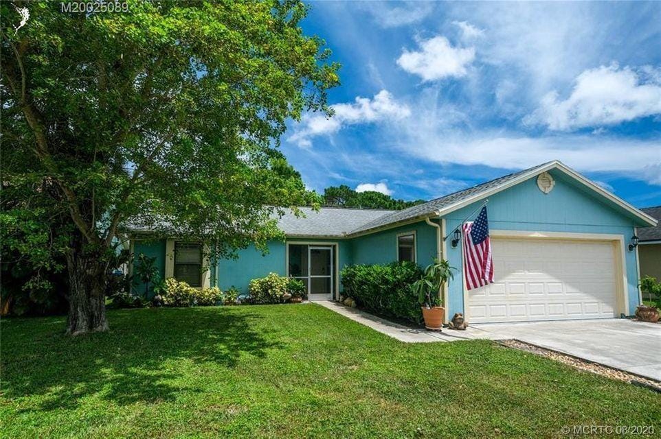 Photo - 4063 SE Jacaranda St (Stuart, FL)