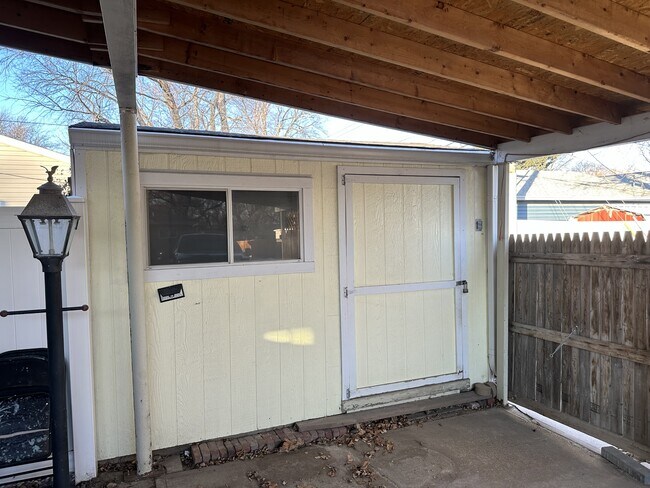 Building Photo - 3503 Linden Dr