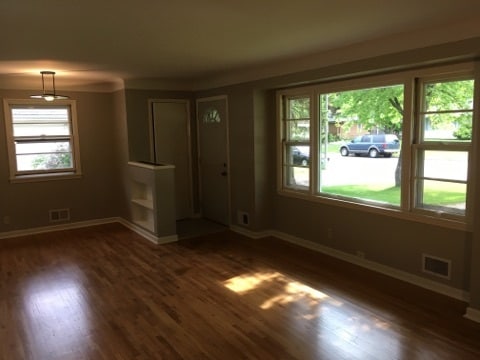 Main floor entry / living room - 7109 14th Ave S