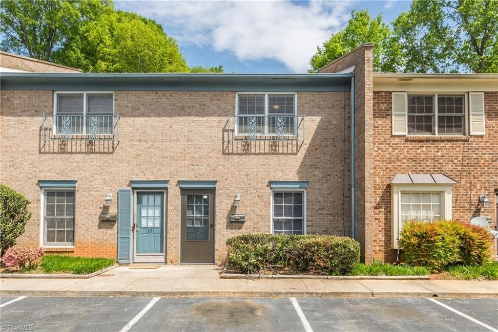 321 Vineyard Park Ct, WinstonSalem, NC 27104 Townhome Rentals in