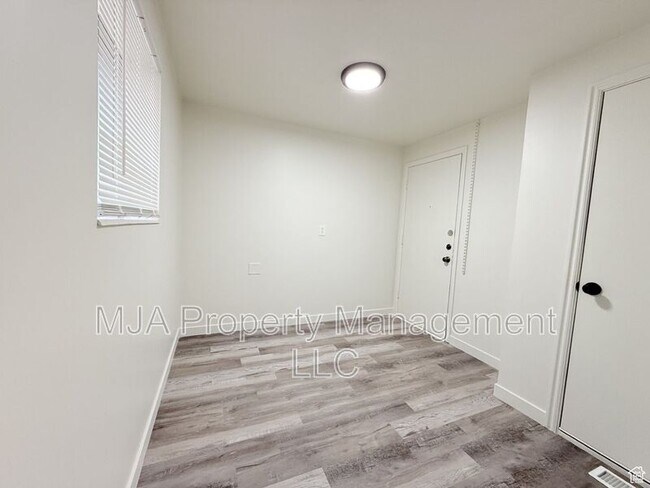 Foto del edificio - 2564 S 8th E