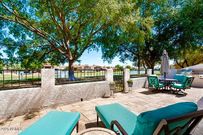 Building Photo - 8207 E Del Cuarzo Dr