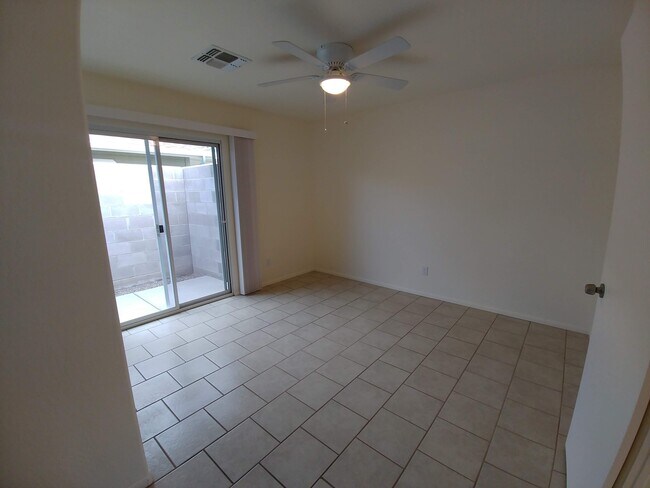 Building Photo - 60 E Cliff House Dr